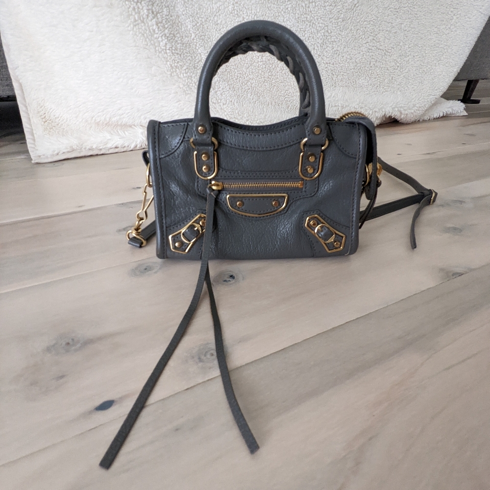 Balenciaga metallic edge nano city in Gris Acier